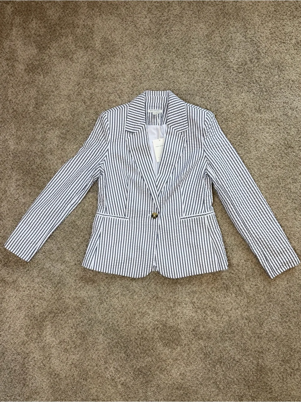 NWT Free Assembly Seersucker Blazer | Small Blue & White Striped Coastal Classic - Picture 9 of 9